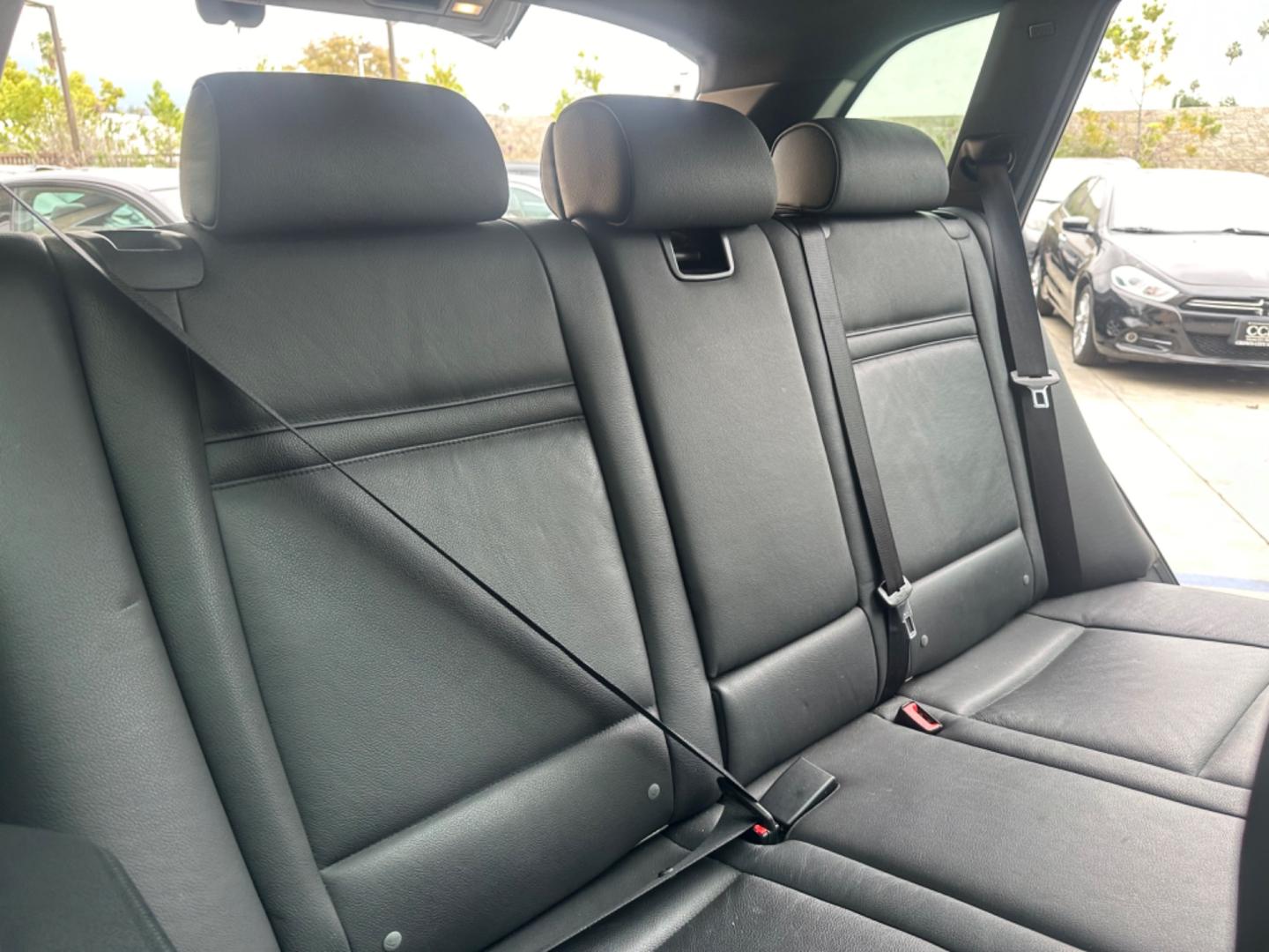 2013 Black /Black BMW X5 Leather (5UXZV4C59DL) with an 6 cylinder engine, Automatic transmission, located at 30 S. Berkeley Avenue, Pasadena, CA, 91107, (626) 248-7567, 34.145447, -118.109398 - Are you on the hunt for your next vehicle but struggling with a less-than-perfect credit history? Look no further! Our dealership proudly serves Pasadena, Altadena, Glendale, and surrounding areas, offering a diverse selection of high-quality used Buy Here Pay Here (BHPH) vehicles tailored to meet y - Photo#18